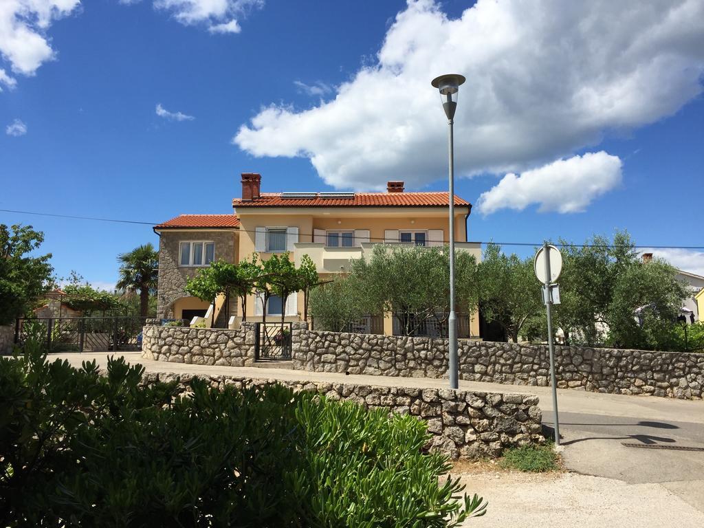 Apartments Sanbrandin Krk Town Extérieur photo